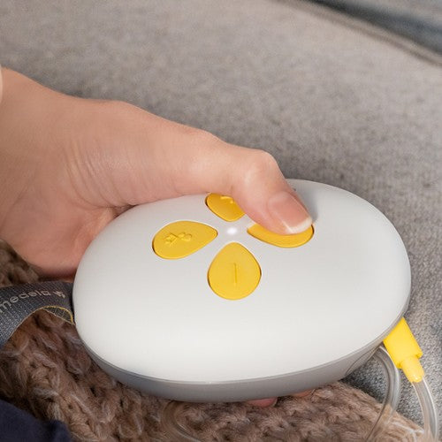 Medela Solo™ rechargeable electric breast pump – compact, quiet & hygienic pump with hands-free option for moms in Jordan, GCC & Levant health boutique