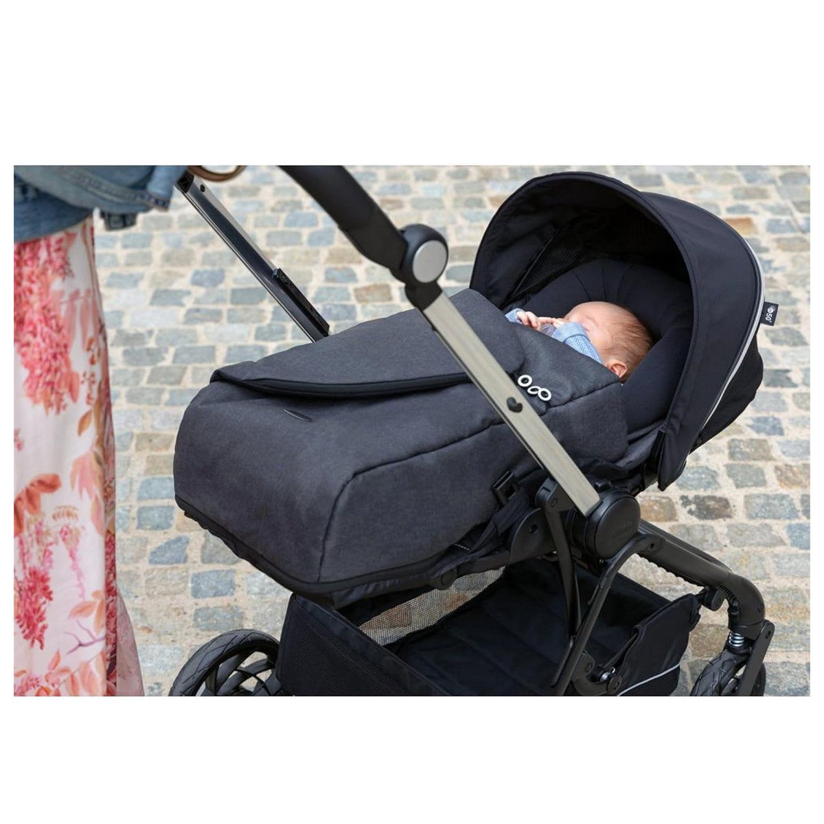 Chicco One4Ever Sleeping Bag Black