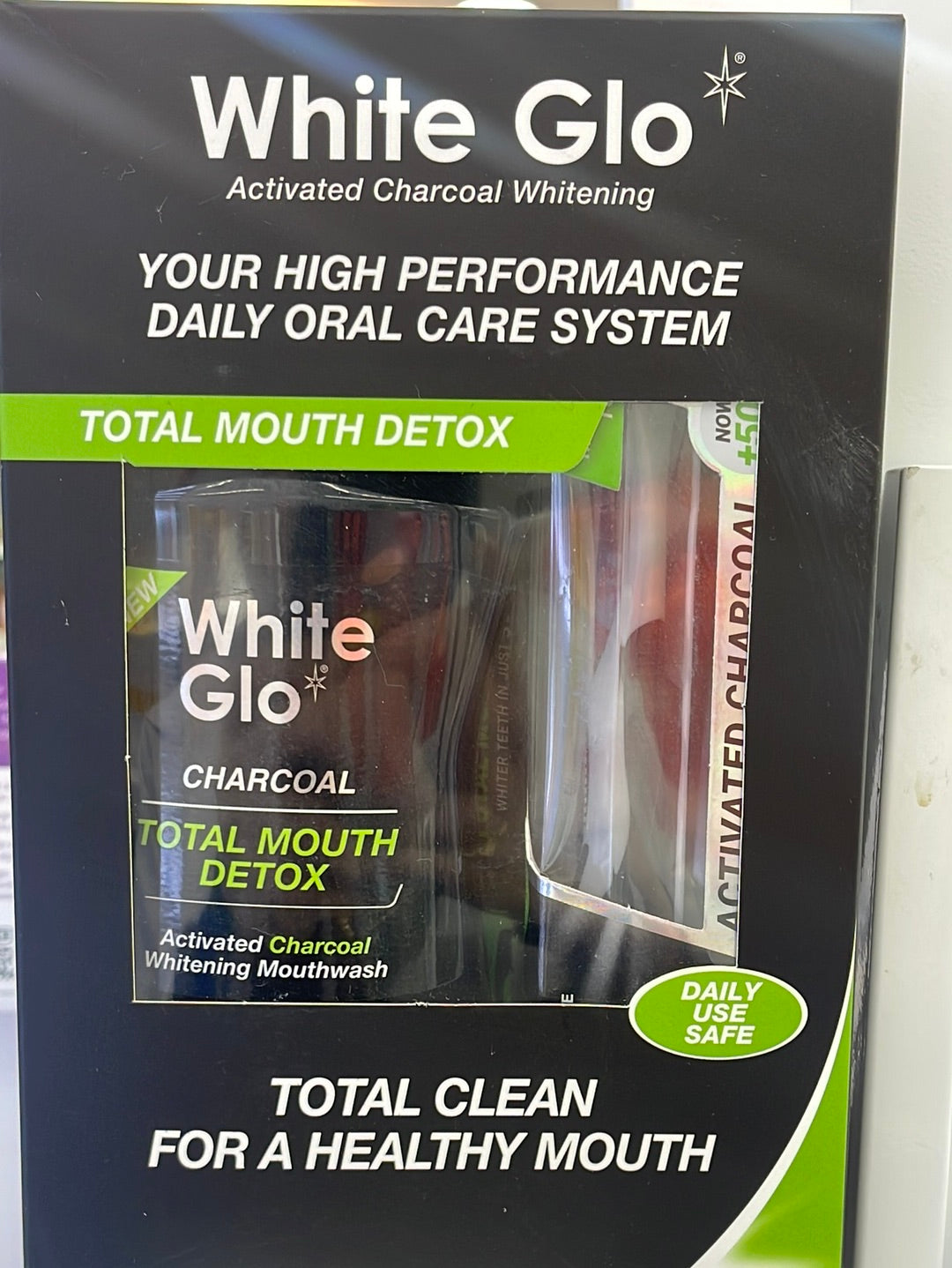 White glo total mouth detox mouth wash +tooth paste +brush 